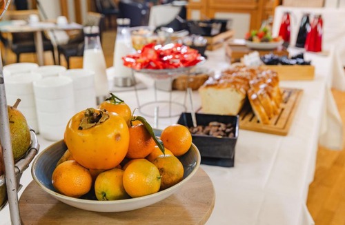 Le Mont-Saint-Michel Hotel | Hotel De La Digue