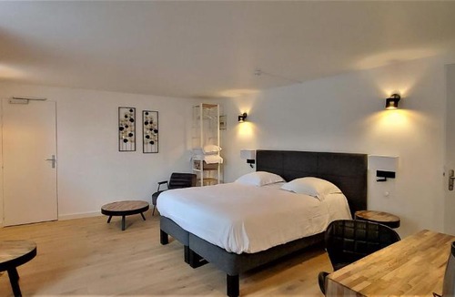 Evreux Hotel | Hotel de Normandie