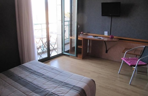 Saint-Gilles-Croix-de-Vie Hotel | Hotel La Sterne