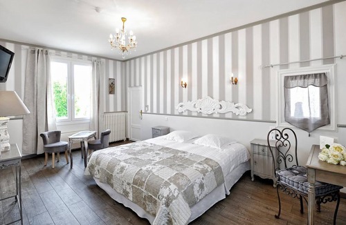 Chenonceaux Hotel | Hotel La Roseraie