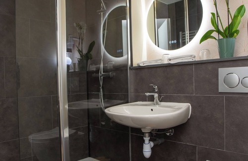 Saint-Marcel Hotel | HOTEL NELL - AXELLE - MAISON TASSONI