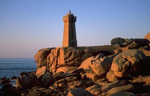 Perros-Guirec Hotel | Hotel Restaurant Le Phare
