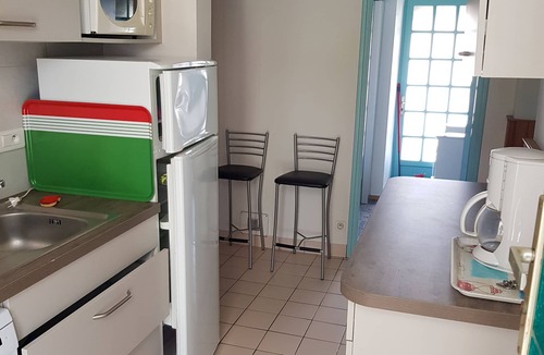 Damgan Apartment | House 6people Ground floor 2 bedrooms 400metres beaches large plot