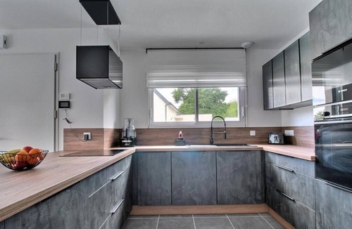 Benodet Villa | House built in 2025, sleeps 7/8 with private pool in Bénodet