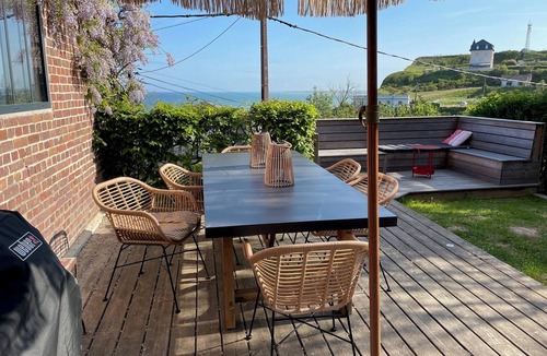 Ault Villa | HOUSE ON THE CLIFFS