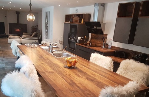 Banville House | House the Present Moment