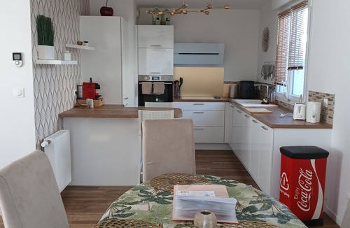Houlgate House | House with garden and balneo Beach on foot