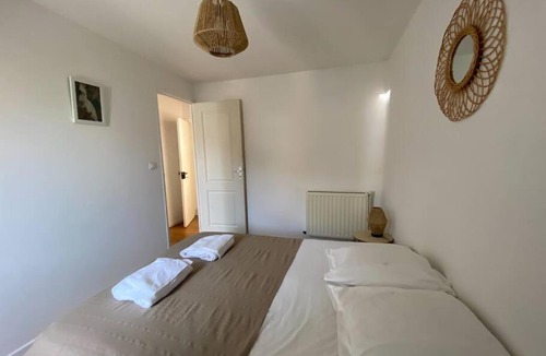 Ouistreham House | House With Garden In The Centre And Near Beach