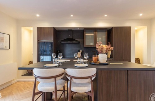 Huisnes-sur-Mer Cottage | House with private parking - 2 guests