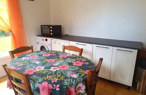 Pleumeur-Bodou House | House with WIFI, nice garden 700m from the sea in PLEUMEUR - BODOU