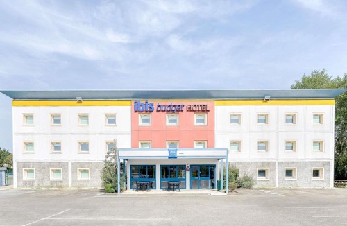 Trappes Hotel | ibis budget Versailles - Trappes