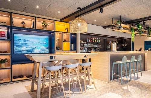 Meudon-la-Foret Hotel | ibis Paris Meudon Velizy