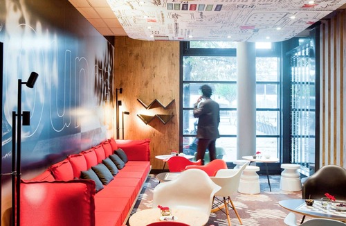Clichy Hotel | ibis Paris Porte de Clichy Centre