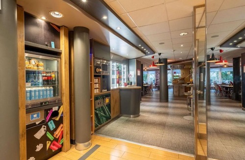 Vanves Hotel | ibis Paris Vanves Parc des Expositions