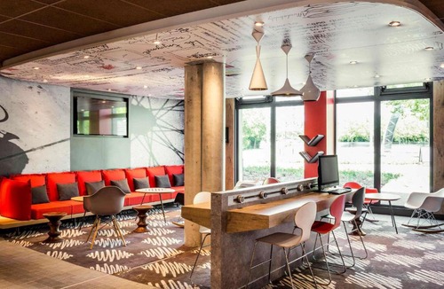 Montigny-le-Bretonneux Hotel | ibis Saint Quentin en Yvelines - Vélodrome