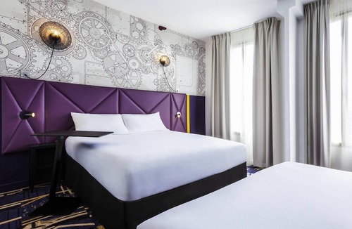 Clichy Hotel | Ibis Styles Paris Mairie de Clichy