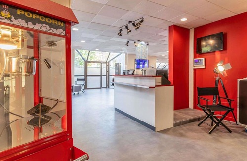 Saint-Denis Hotel | Ibis Styles Paris Saint Denis La Plaine