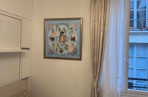 Les Iles Apartment | ILE ST LOUIS BEAUTIFUL STUDIO at 3 mn from Notre Dame