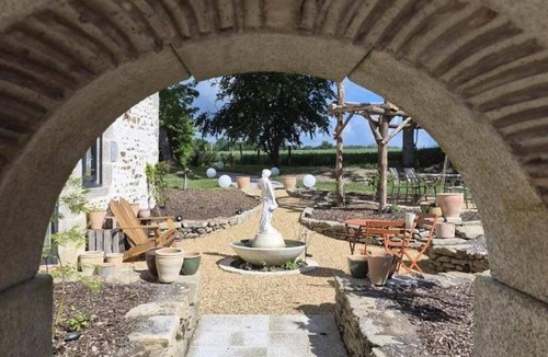 Saint-Denis-sur-Sarthon Cottage | Independent house, pets welcome - Capacity on request