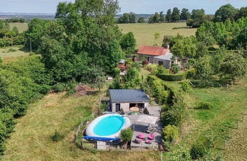 La Lande-de-Goult Cottage | Independent house with Nordic spa, shared pool and garden