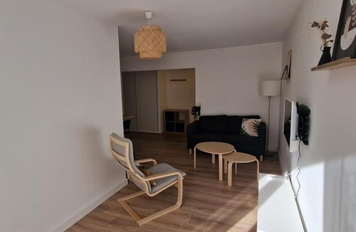 Cote Est Soquence Apartment | Jetez l'encre - Appt 3 chambres Graville