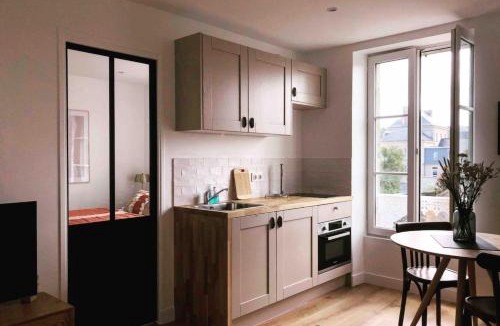 Arromanches-les-Bains Apartment | Joffre beautiful apartment in the city center