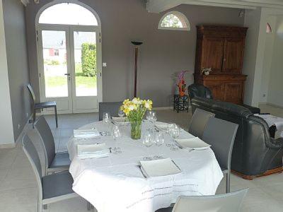 Longue-Jumelles House | Jolie Maison de Campagne en pierre de tuffeau