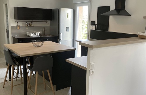 Ver-sur-Mer House | Jolie Maison Refaite à Neuf Calme 8 Personnes Chien ok ,
