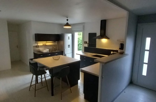 Ver-sur-Mer House | Jolie Maison Refaite à Neuf Calme 8 Personnes Chien ok ,