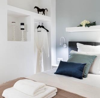 L'Europe Apartment | King Size beds - Zen Monceau