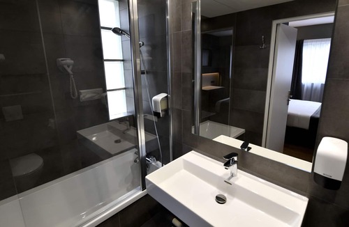 Quartier du chateau Hotel | Kyriad - Caen Centre