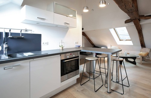 Downtown Angers Apartment | Là-Haut - Wifi - Centre-ville