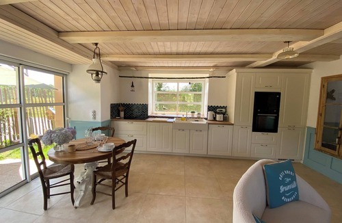 Hudimesnil House | L'échappée Le Giré Vacation Rental