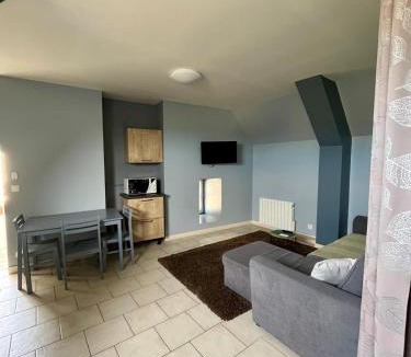 Saint-Come-de-Fresne Apartment | L'Agapanthe, avec accès piscine et salle de sport
