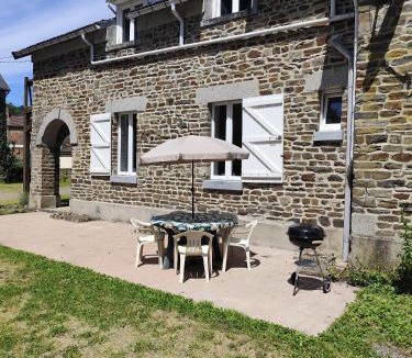 Saint-Pierre-du-Regard Apartment | L'appart du colonel