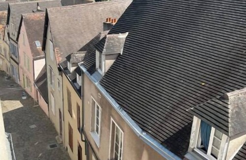 Chartres Apartment | L'écuyer: studio in the heart of the historic district
