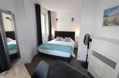 Intra Muros Apartment | L'Emeraude