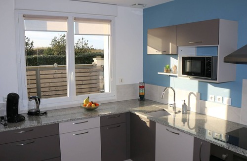 Bretteville-sur-Ay House | l'Escale dunes, Strände 20 Meter entfernt, Meerblick by Interhome