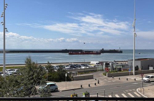 Downtown Le Havre Apartment | L Escale Malraux 2 chambres VUE MER avec balcon