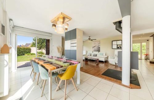 Saint-Pere House | L'Escapade, grande maison, piscine et jardin