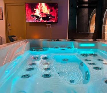 Guemene-sur-Scorff House | L'Etreinte, gîte de charme avec jacuzzi intérieur et sauna