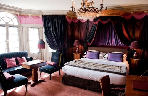 Saint-Germain-des-Pres Hotel | L'Hotel