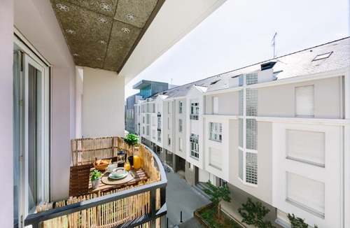 Madeleine-Champ de Mars Apartment | L'Idéal - Cité des Congrès