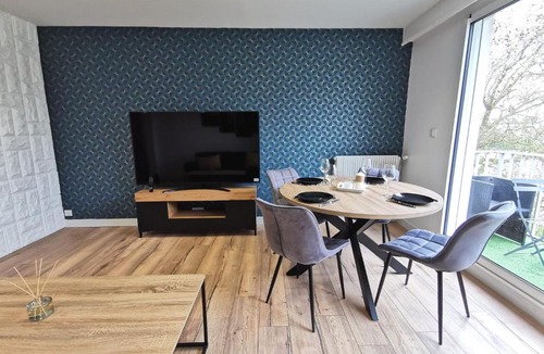 Republique - Les Ponts Apartment | L'Inattendu - Appartement avec balcon vue sur la Loire