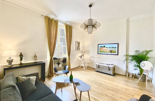 Chartres Apartment | L'interlude Gite de Standing au Coeur de Chartres Avec Parking