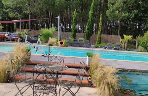 Chateau-l'Hermitage House | "L'oasis des pins" House 12 pers+ swimming pool 20mm from Le MANS