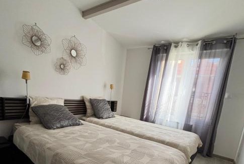 Plateau - Mont-Valerien Villa | L Olivier