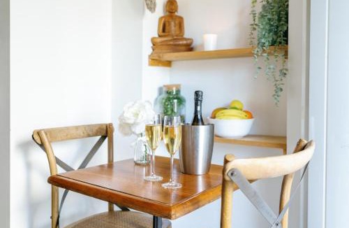 Bullion Apartment | L'Oxalis villa (Le Cocon)