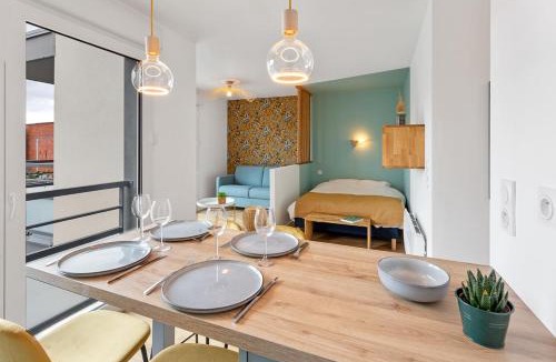 Madeleine-Champ de Mars Apartment | La Baleine Blanche