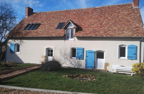 Marigne-Laille House | La belle étape bercéenne au calme de sa campagne près circuit Mans Sud, relais motard, Nespresso à disposition dans chambre